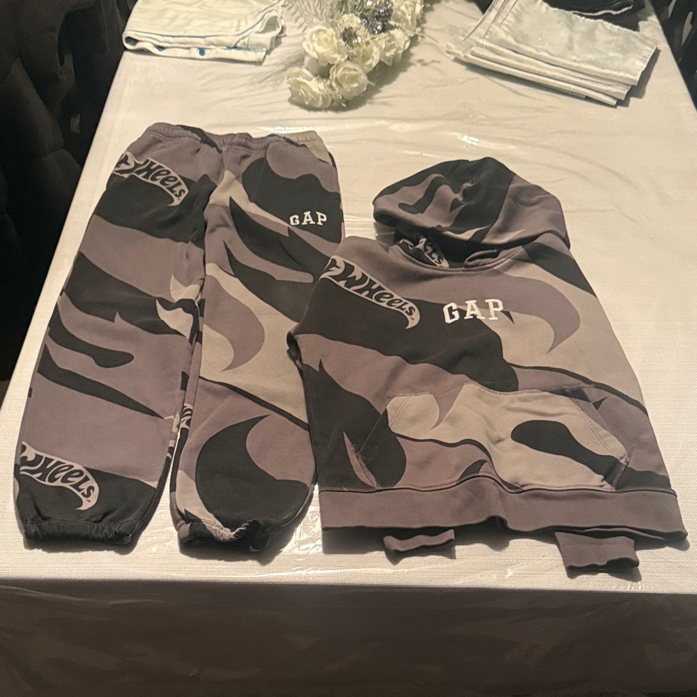 GAP Urban Camo Hoodie and Joggers Set